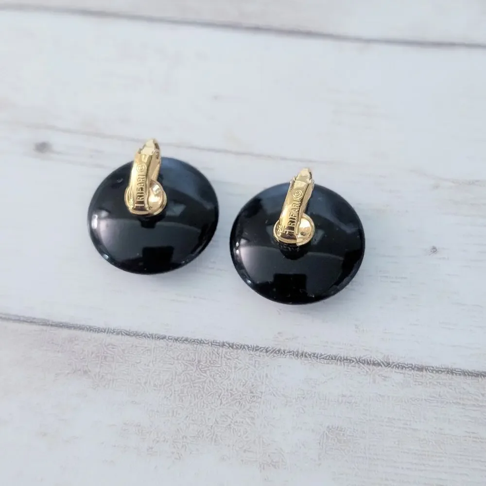 Trifari vintage clip